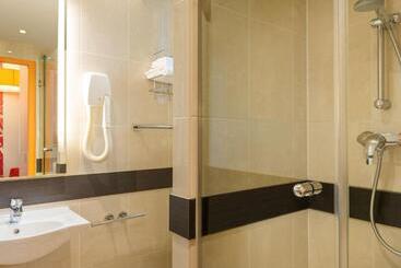 هتل Ibis Styles Paris La Défense Courbevoie