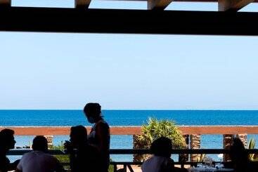 酒店 Le Tonnare Di Stintino  Beach Resort