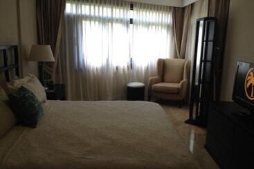 هتل Lifestyle Crown Residence Suites