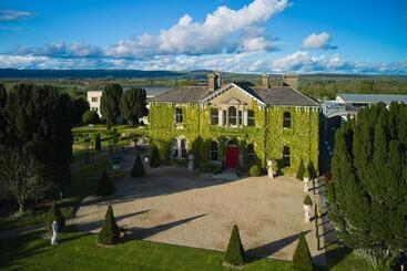 هتل Lyrath Estate