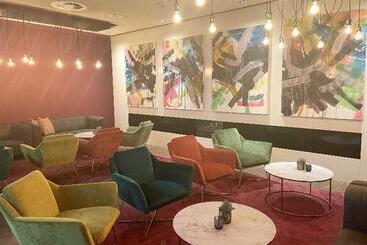 هتل Holiday Inn   The Niu, Fusion Hamburg St. Georg, An Ihg