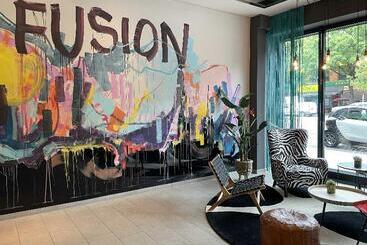 هتل Holiday Inn   The Niu, Fusion Hamburg St. Georg, An Ihg
