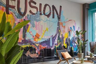 هتل Holiday Inn   The Niu, Fusion Hamburg St. Georg, An Ihg