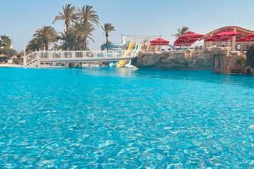 هتل One Resort Jockey Monastir