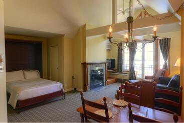 هتل Place Saint Bernard Mont Tremblant