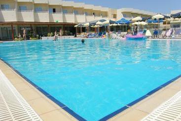هتل Relax