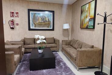 هتل Reston Valdemoro