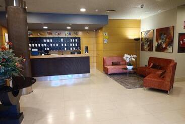 هتل Reston Valdemoro