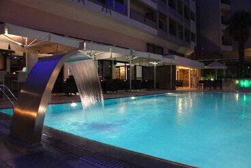 هتل Saint Constantin