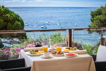 هتل Cala Del Pi   Adults Only
