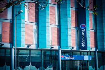 هتل Travelodge Dublin Airport South
