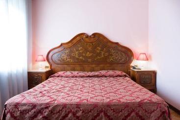 هتل The Foscarini