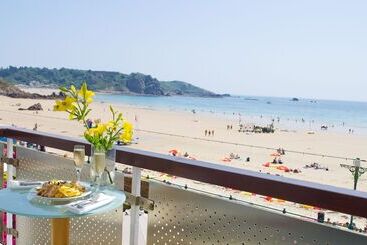 L’horizon Beach Hotel & Spa