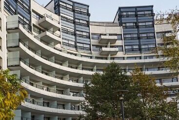 Residhome Courbevoie La Défense