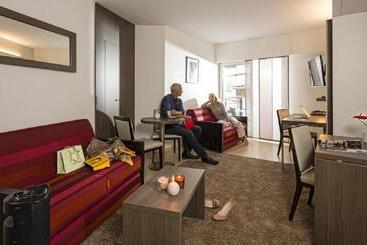 Residhome Courbevoie La Défense