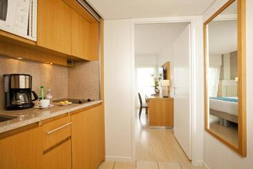Residhome Courbevoie La Défense