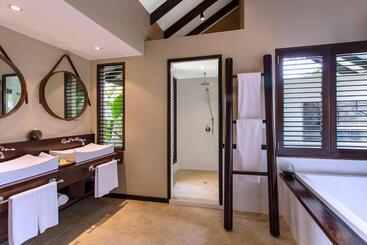 Warwick Le Lagon Resort & Spa, Vanuatu