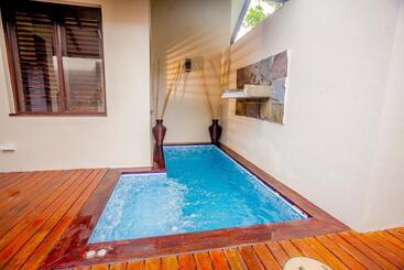 Warwick Le Lagon Resort & Spa, Vanuatu