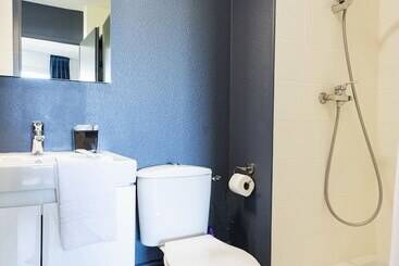Ténéo Apparthotel Bordeaux   Gare Saint Jean
