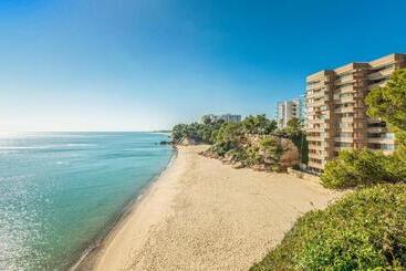 5 Bedroom Amazing Home In Miami Platja - Miami Platja