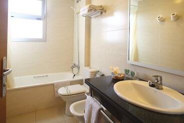 Aqua Hotel Nostre Mar Apartaments