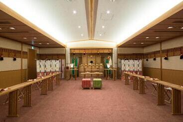 هتل Ana Crowne Plaza Yonago, An Ihg