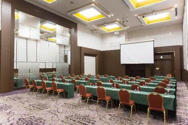 هتل Ana Crowne Plaza Yonago, An Ihg