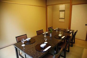 هتل Ana Crowne Plaza Yonago, An Ihg