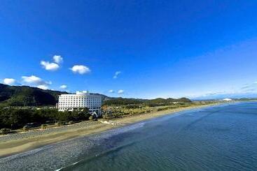 酒店 Ana Holiday Inn Resort Miyazaki, An Ihg