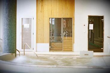 هتل & Apartaments Thalassa Sport & Spa