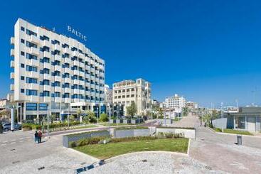 هتل Baltic Riccione Fronte Mare