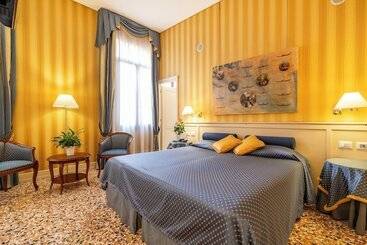 هتل Bella Venezia