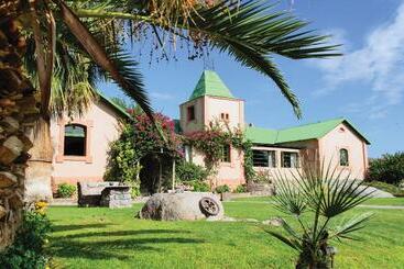 هتل Gondwana Canyon Lodge