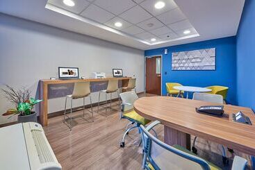 هتل City Express By Marriott Mexicali