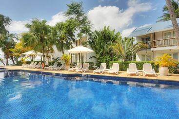 Cocotiers Hotel – Mauritius - Baie du Tombeau