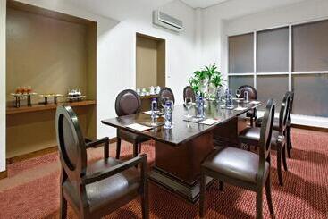 هتل Crowne Plaza Asunción, An Ihg