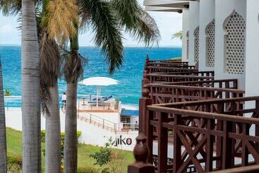 هتل Golden Tulip Dar Es Salaam