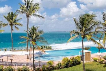 هتل Golden Tulip Dar Es Salaam