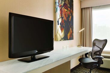 هتل Hilton Garden Inn Niagaraonthelake