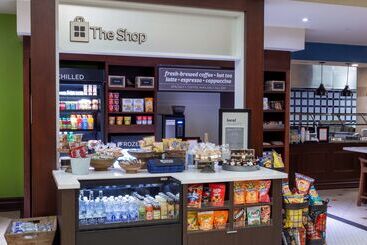 هتل Hilton Garden Inn Niagaraonthelake