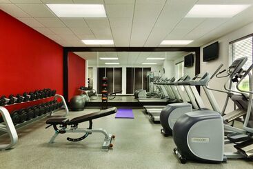 هتل Hilton Garden Inn Niagaraonthelake