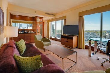 ホテル Hilton Warsaw City