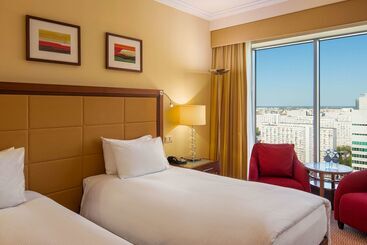 ホテル Hilton Warsaw City