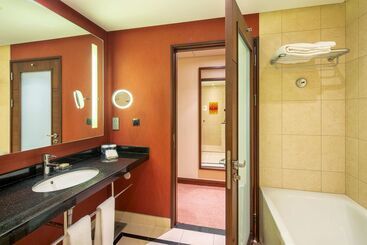 ホテル Hilton Warsaw City