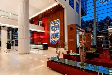 ホテル Hilton Warsaw City