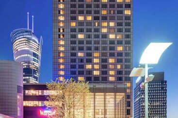 ホテル Hilton Warsaw City
