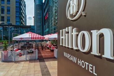 ホテル Hilton Warsaw City