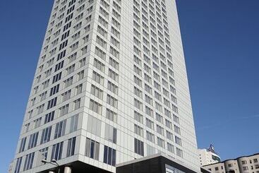 ホテル Hilton Warsaw City