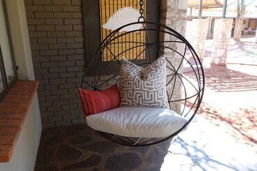 هتل Kalahari Anib Lodge