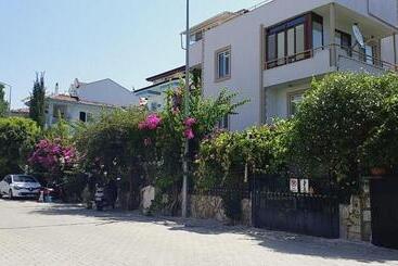 هتل Kamelya Apartments